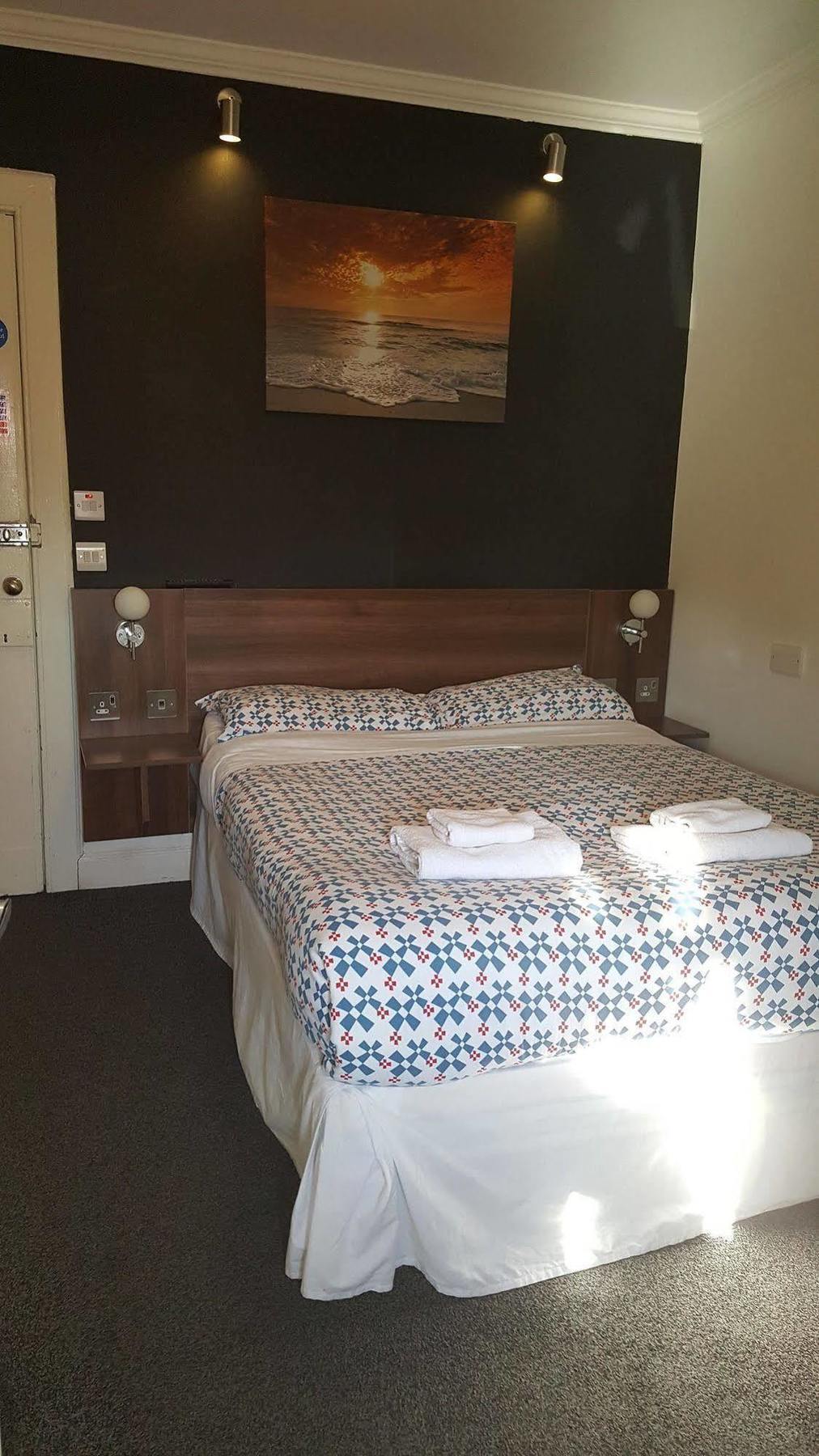 Cherry Blossom Guest House Whitby Exterior foto